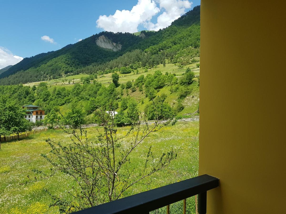 Hilltop Mestia Eksteriør bilde
